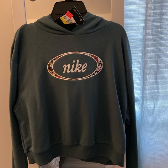 Nike cropped hoodie - Picture 3 of 3